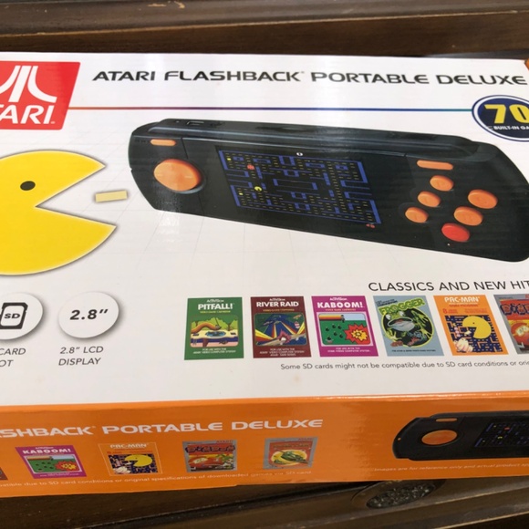 Atari Handheld - Picture 2 of 5